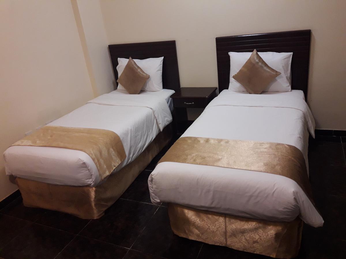 Lake Hotel Mukhi Extérieur photo
