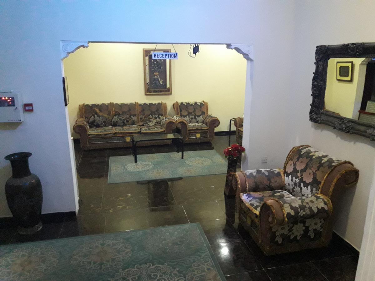 Lake Hotel Mukhi Extérieur photo